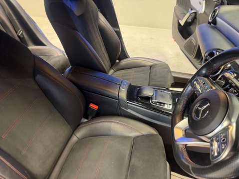 Mercedes-Benz A Class 1.3 A 200 AMG Line Executive Auto 5dr 43