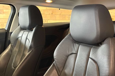 Land Rover Range Rover Evoque 2.2 SD4 Pure Tech Coupe 3dr Diesel Auto 4WD Euro 5 (s/s) (190 ps) 34