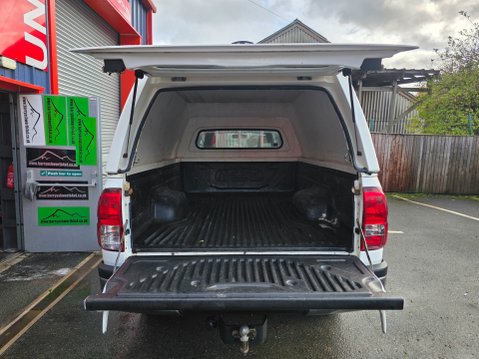 Toyota Hilux ACTIVE 4WD D-4D S/C 10