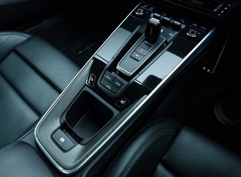 Porsche 911 Carrera (992) 16