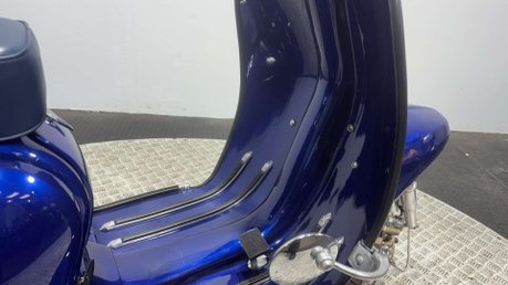 Lambretta GP 1984 RESTORED EXCELLENT CONDITION RUNS / RIDES GREAT CLASSIC 2T 31