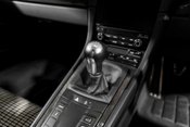 Porsche 911 GT3 TOURING. 1 OF 47 RHD CARS IN THE UK. 1 OF 4 IN CRAYON. HOUNDSTOOTH INTERIOR 28