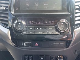 Mitsubishi L200 2.4 L200 Barbarian DI-D Auto 4WD 33