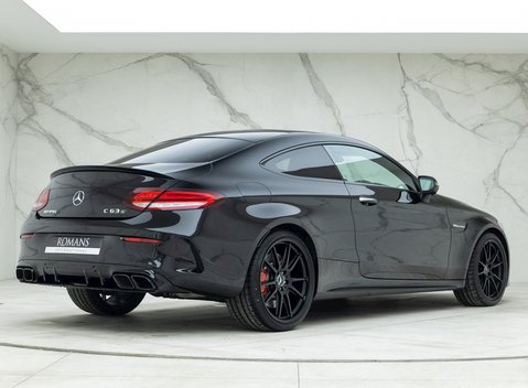 Mercedes-Benz C Class C63 S Night Edition 7