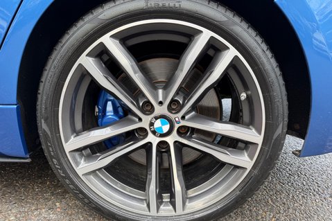 BMW 3 Series 330D XDRIVE M SPORT SHADOW EDITION TOURING - REVERSE CAMERA -PRO NAV -H/K 55