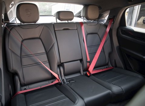 Porsche Cayenne Coupé 14