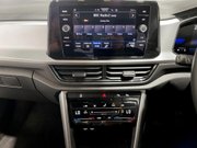 Volkswagen T-Roc 1.0 TSI Life SUV 5dr Petrol Manual Euro 6 (s/s) (110 ps) 17