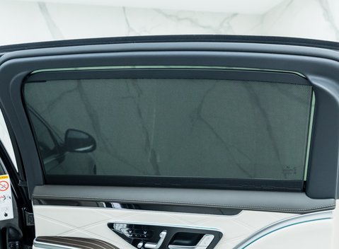 Mercedes-Benz S Class S580 Maybach First Class 27