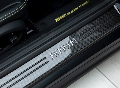 Ferrari 812 Superfast 18