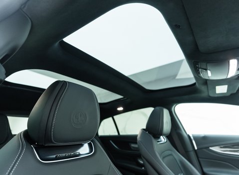 Mercedes-Benz Amg GT 63 S 4-Door 13