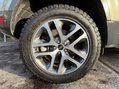 Land Rover Defender HSE MHEV 12