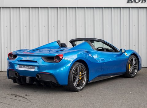 Ferrari 488 Spider 7