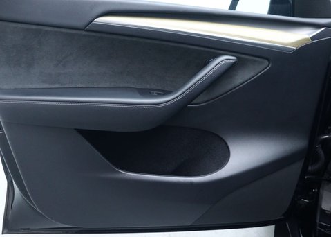 Tesla Model Y (Dual Motor) Long Range SUV 5dr Electric Auto 4WDE (384 bhp) 42