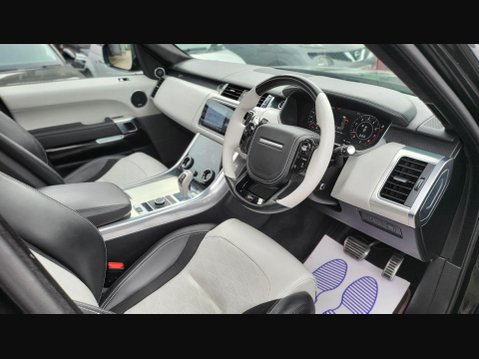 Land Rover Range Rover Sport SVR 2