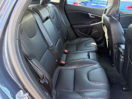 Volvo V40 2.0 D3 Inscription Auto Euro 6 (s/s) 5dr 25