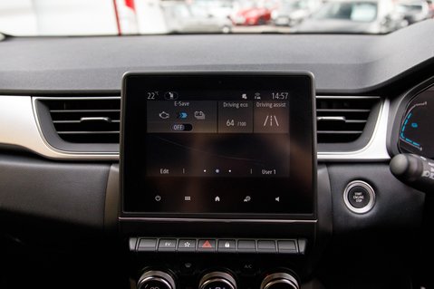 Renault Captur TECHNO E-TECH 21