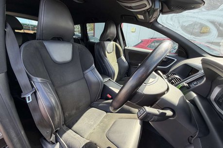 Volvo XC60 2.4 XC60 R-Design Nav D4 AWD 4WD 5dr 31