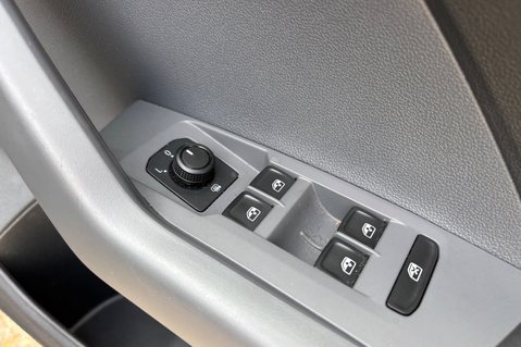 Volkswagen T-Cross SE TSI.. AUTOMATIC.. APPLE/ANDROID CARPLAY..PADDLE SHIFT.. 5 SERVICES.. A/C 7