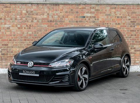 Volkswagen Golf GTI 5