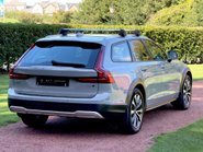 Volvo V90 B4 CROSS COUNTRY PLUS AWD 33