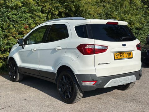 Ford Ecosport 1.0T EcoBoost Titanium 2WD Euro 5 (s/s) 5dr 9