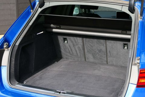 Audi A4 2.0 A4 Black Edition 40 TDI Quattro Semi-Auto 4WD 5dr 17