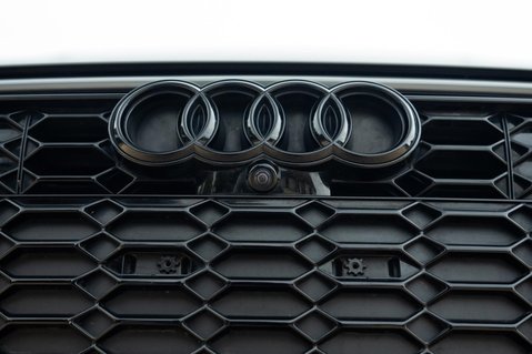 Audi RS6 4.0 TFSI V8 Carbon Black Tiptronic quattro Euro 6 (s/s) 5dr 9