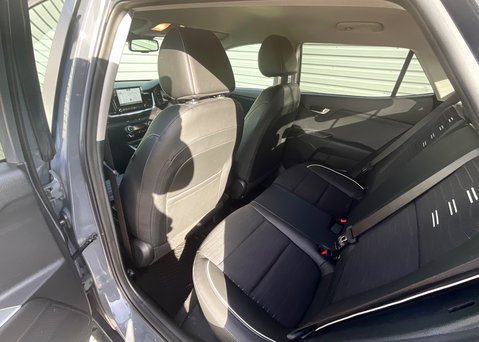 Kia Stonic 1.0 T-GDi GT-LINE S ISG MHEV 13