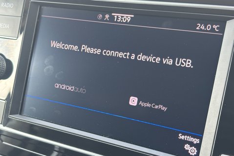 Volkswagen Crafter CR35 L3 H2 140 ps Tdi DSG Trendline Panel Van 26