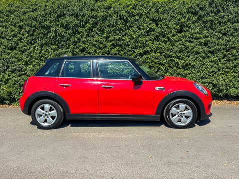 Mini Hatch 1.5 Cooper Classic Hatchback 5dr Petrol Steptronic 5