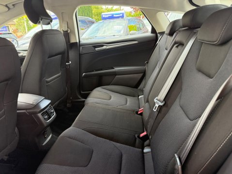 Ford Mondeo 2.0 TDCi Titanium Euro 6 (s/s) 5dr 36