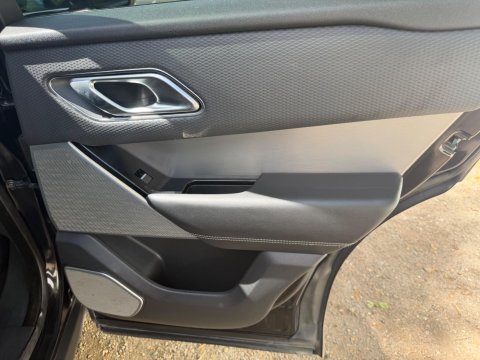 Land Rover Range Rover Velar R-DYNAMIC SE 47