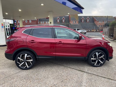 Nissan Qashqai DIG-T TEKNA DCT 4