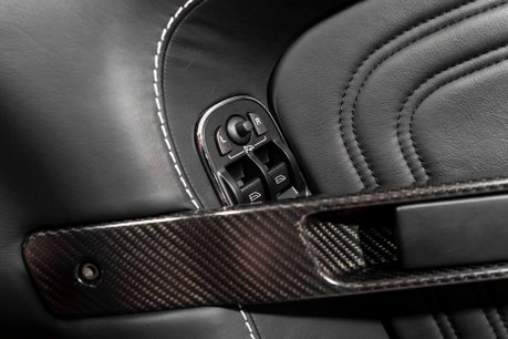 Aston Martin DBS V12 VOLANTE. FULL ASH. CARBON EXT. CERAMIC BRAKES. BANG & OLUFSEN. 53
