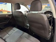 Volkswagen Golf 1.6 TDI SE Nav Hatchback 5dr Diesel DSG Euro 6 (s/s) (115 ps) 31
