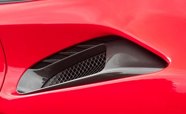 Ferrari 488 Pista 24