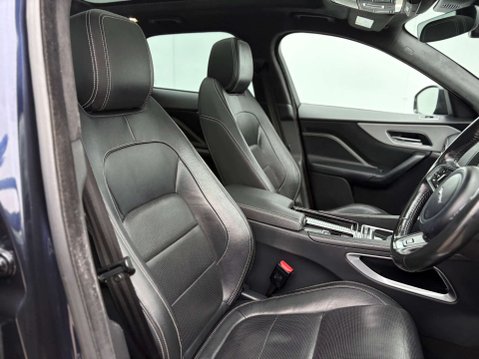 Jaguar F-Pace 2.0 F-Pace R-Sport AWD D Auto 4WD 5dr 21