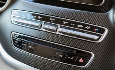 Mercedes-Benz V Class D AMG Line (Extra Long) 23