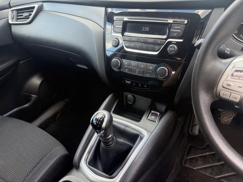 Nissan Qashqai 1.2 DIG-T Visia 2WD Euro 6 (s/s) 5dr 11
