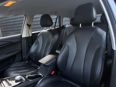 MG 5 MG5 Exclusive EV 5dr 44