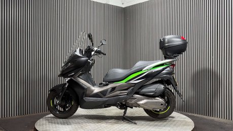 Kawasaki J300 2015 20K RUNNING MAXI SCOOTER PROJECT BIKE 300CC A2 4