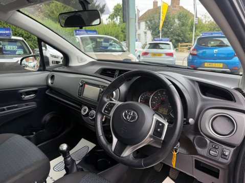 Toyota Yaris 1.33 Dual VVT-i TR Euro 5 5dr 15