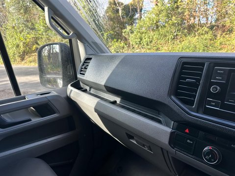 Volkswagen Crafter 2.0 TDI CR35 Startline Flat Frame Chassis Cab 2dr Diesel Manual FWD LWB Eur 13