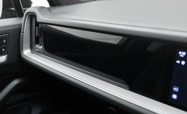 Porsche Cayenne TURBO E-HYBRID 19