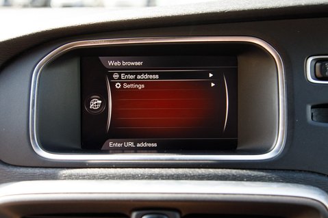 Volvo V40 T2 MOMENTUM NAV PLUS 21