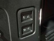 Land Rover Defender 3.0 D300 MHEV X-Dynamic HSE SUV 5dr Diesel Auto 4WD Euro 6 (s/s) (300 ps) 36