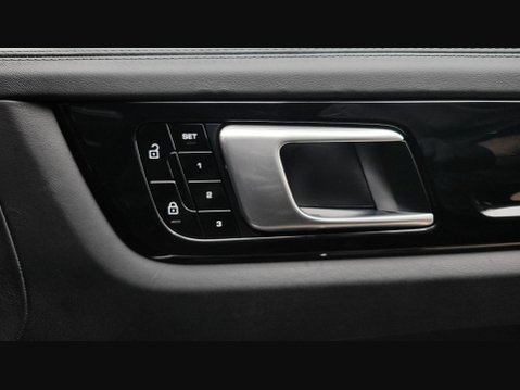 Porsche Cayenne V6 20