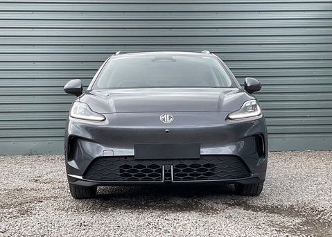 MG MG4 EV URBAN 53.9kWh PREMIUM LONG RANGE 6