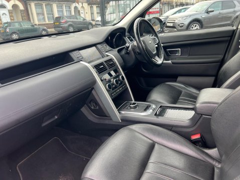 Land Rover Discovery Sport 2.0 TD4 HSE Black Auto 4WD Euro 6 (s/s) 5dr 24