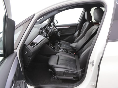BMW 2 Series 1.5 218i M Sport Euro 6 (s/s) 5dr 23